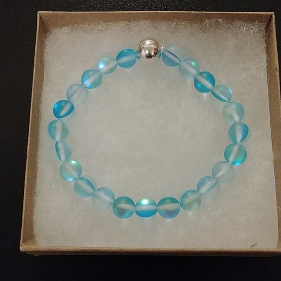 Horizon Blue Moonstone Bracelet - Picture 4 of 8